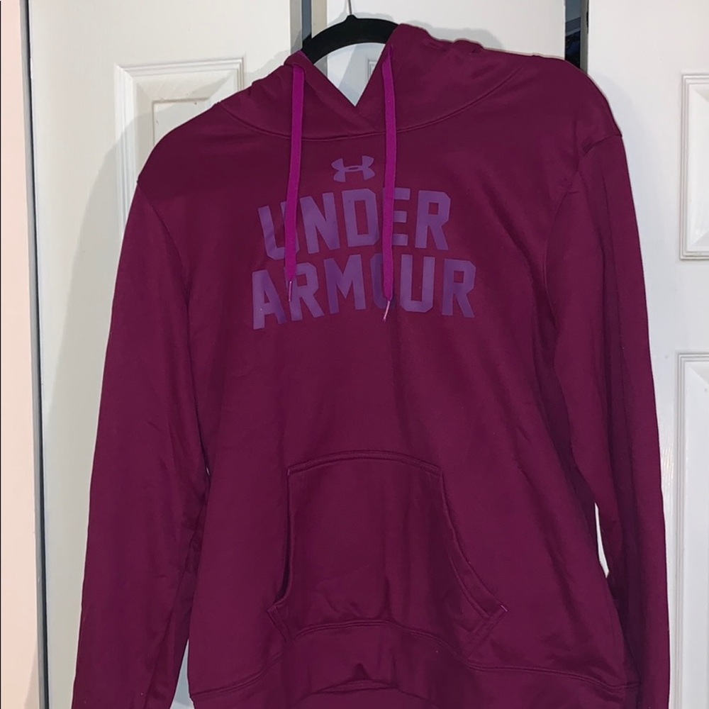 Worn only a few times, in good condition !